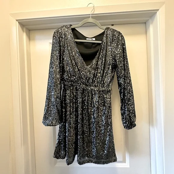 bb dakota mini dress BB Dakota mini dress Black Mesh Ruched Size S Nylon/Spandex & Polyester